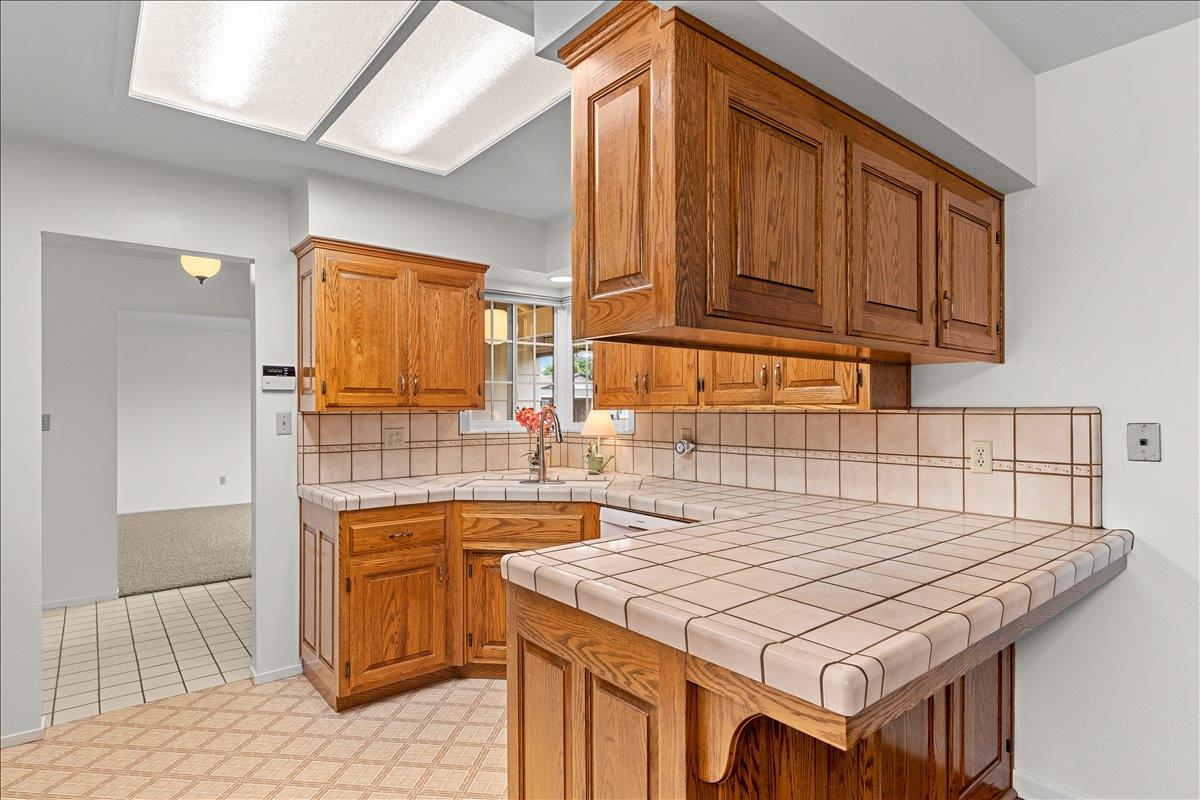 2321 Laguna Dr, Modesto, CA 95350