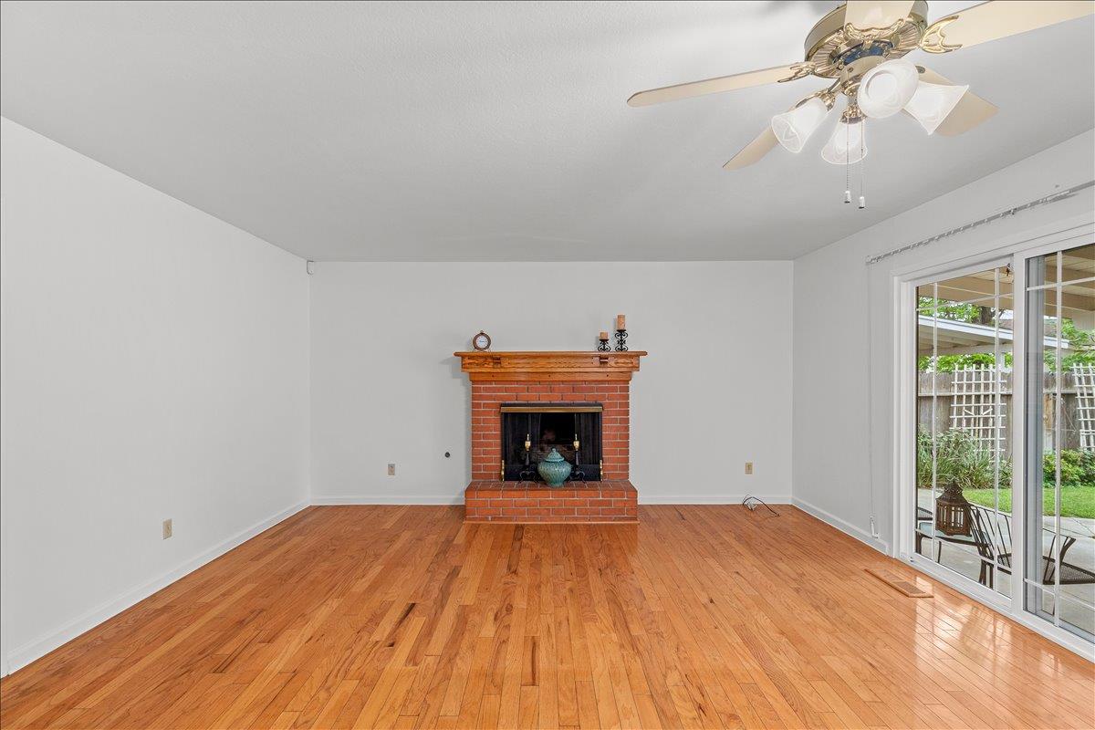 2321 Laguna Dr, Modesto, CA 95350