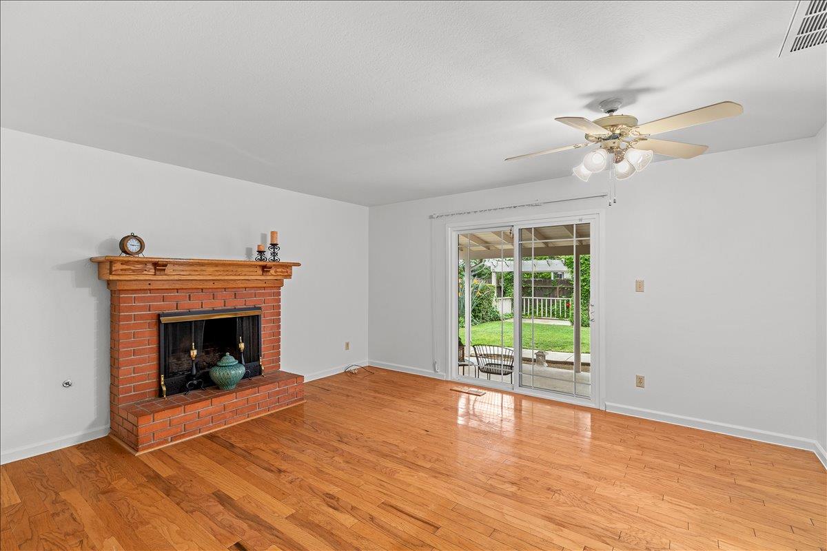 2321 Laguna Dr, Modesto, CA 95350
