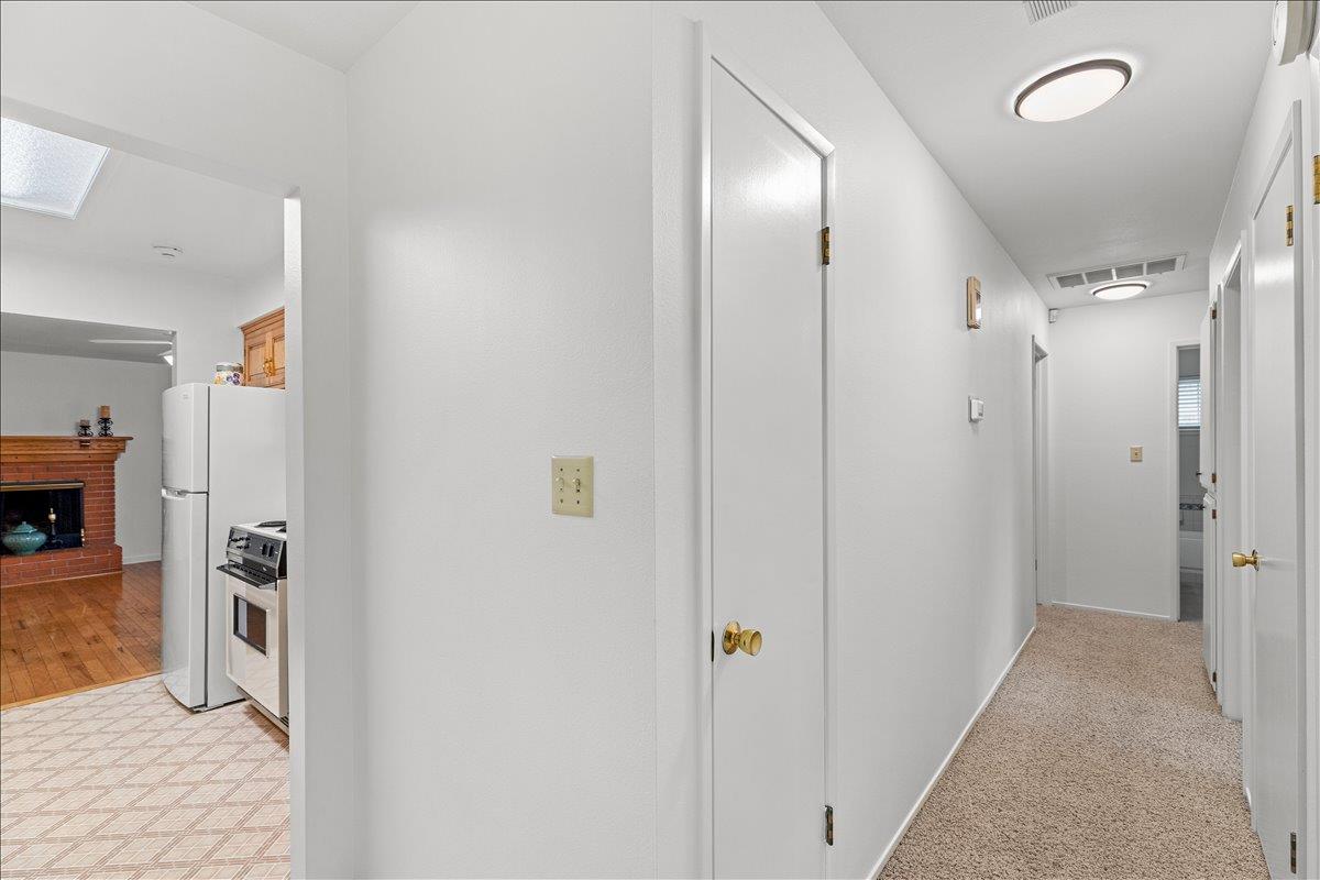 2321 Laguna Dr, Modesto, CA 95350