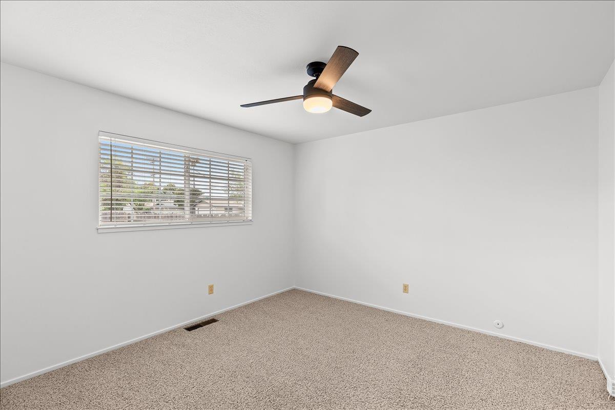 2321 Laguna Dr, Modesto, CA 95350