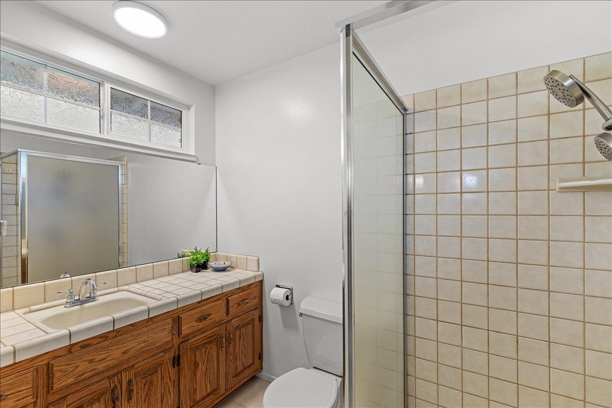 2321 Laguna Dr, Modesto, CA 95350