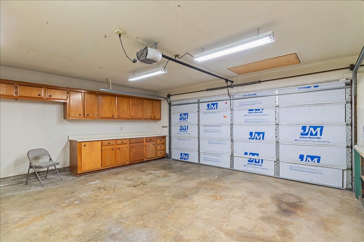 2321 Laguna Dr, Modesto, CA 95350