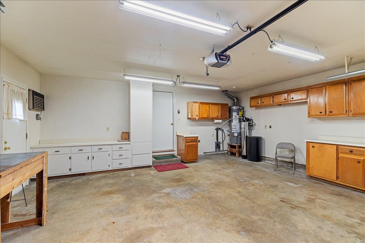 2321 Laguna Dr, Modesto, CA 95350