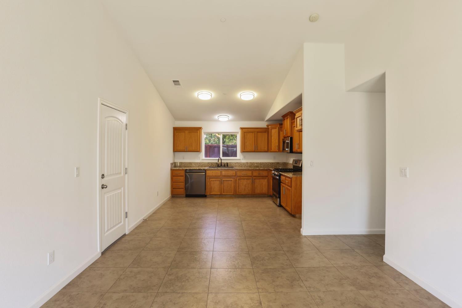 6573 Hastings Dr, Winton, CA 95388