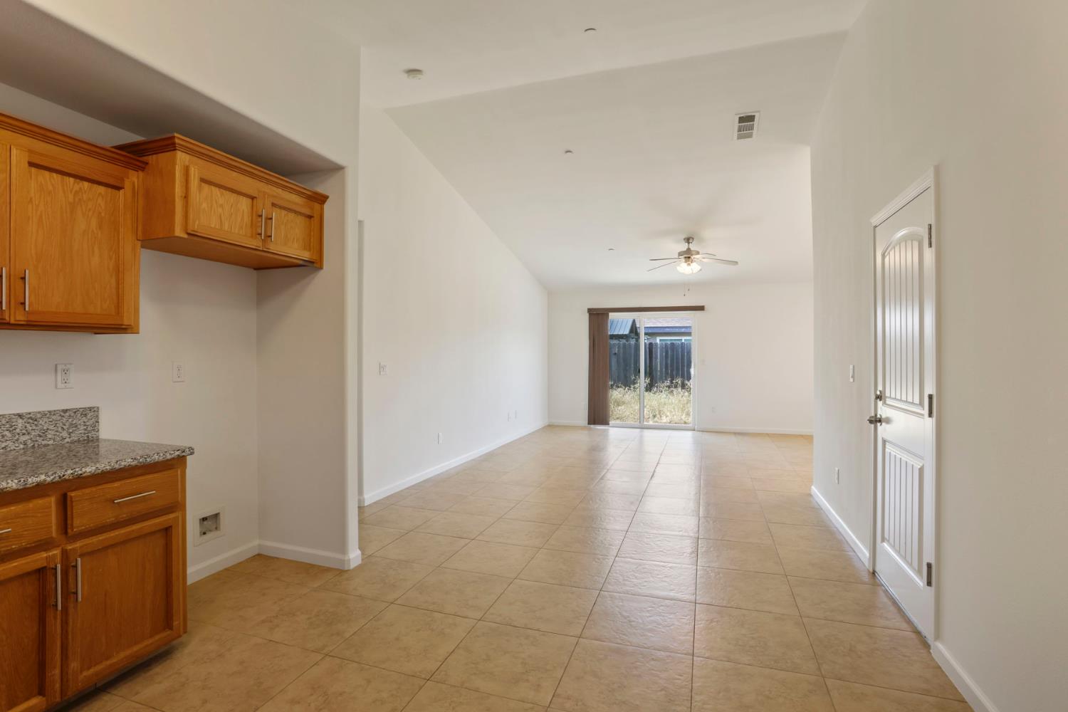 6573 Hastings Dr, Winton, CA 95388