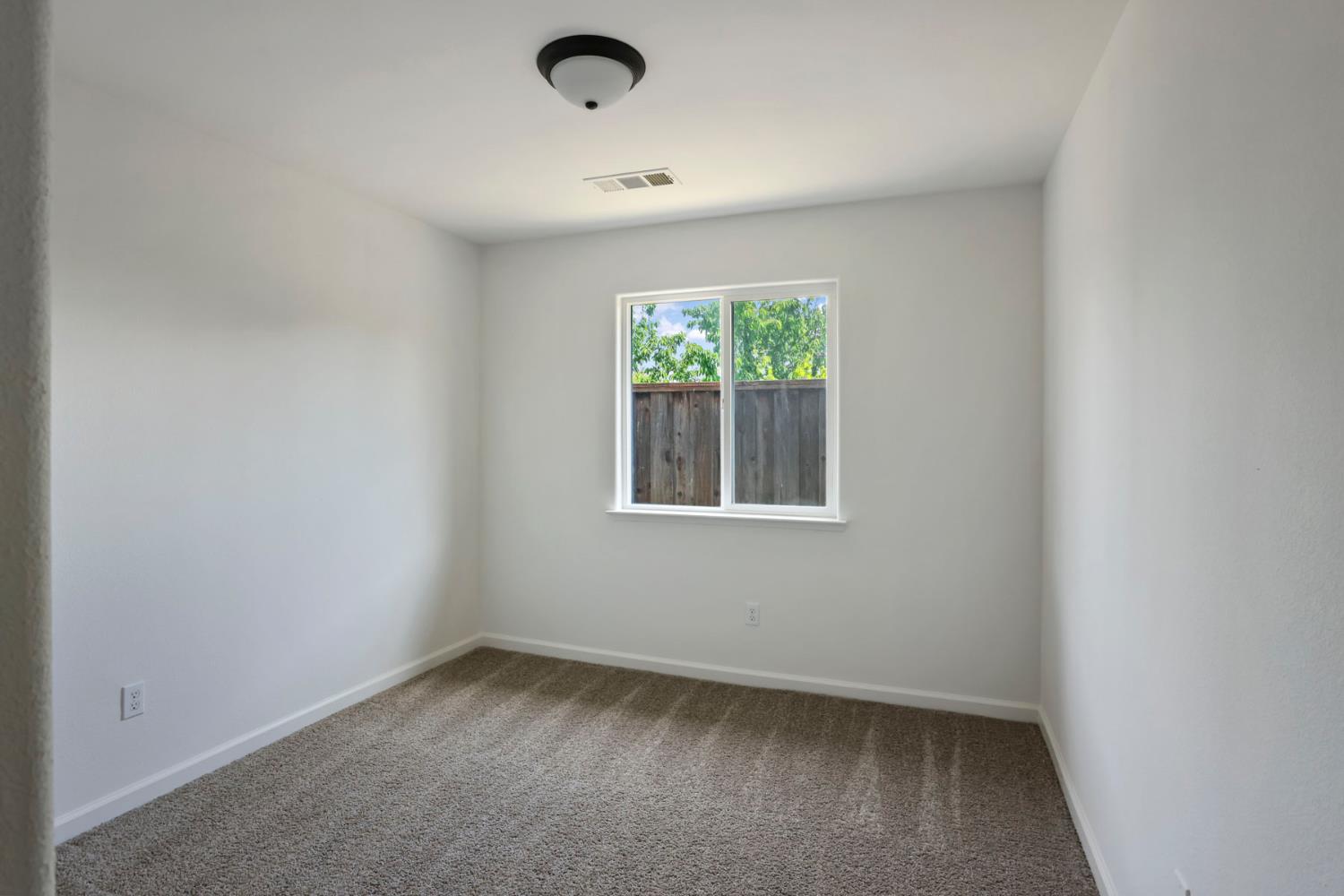 6573 Hastings Dr, Winton, CA 95388