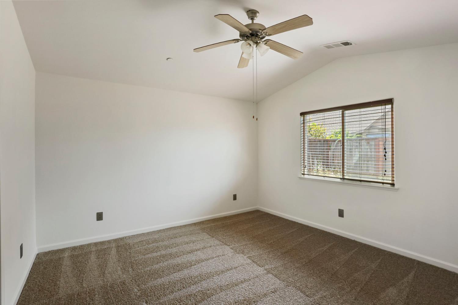 6573 Hastings Dr, Winton, CA 95388