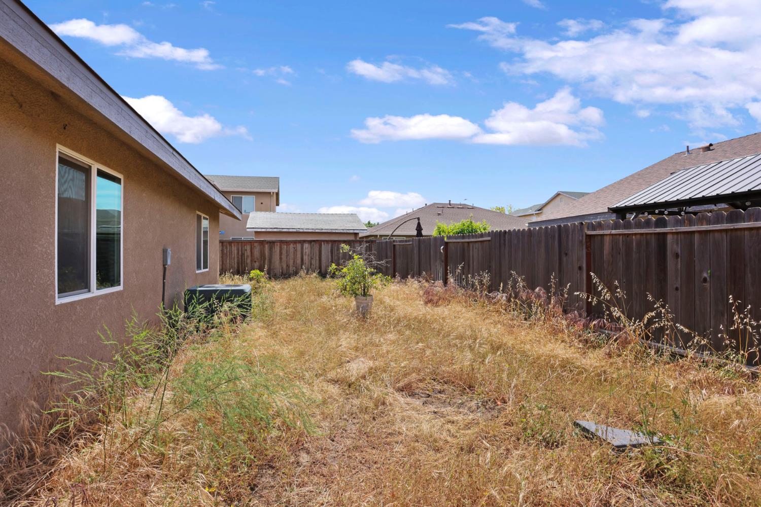 6573 Hastings Dr, Winton, CA 95388