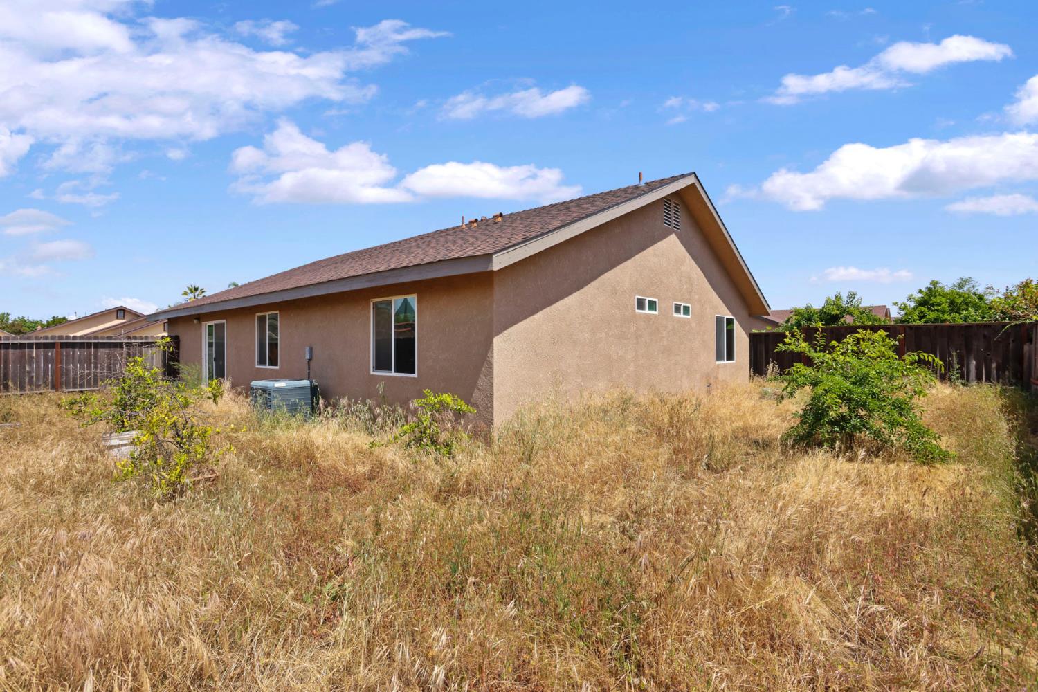 6573 Hastings Dr, Winton, CA 95388