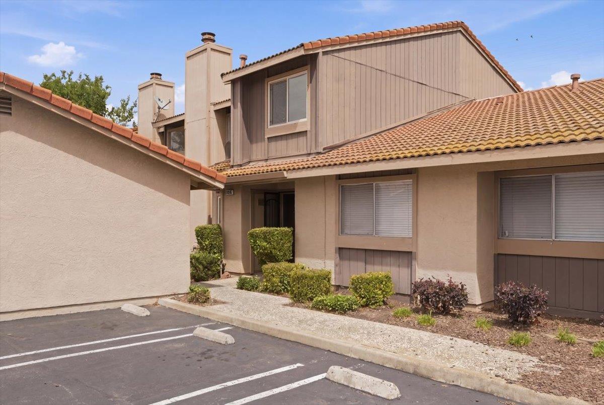 4085 Dale Rd #B, Modesto, CA 95356