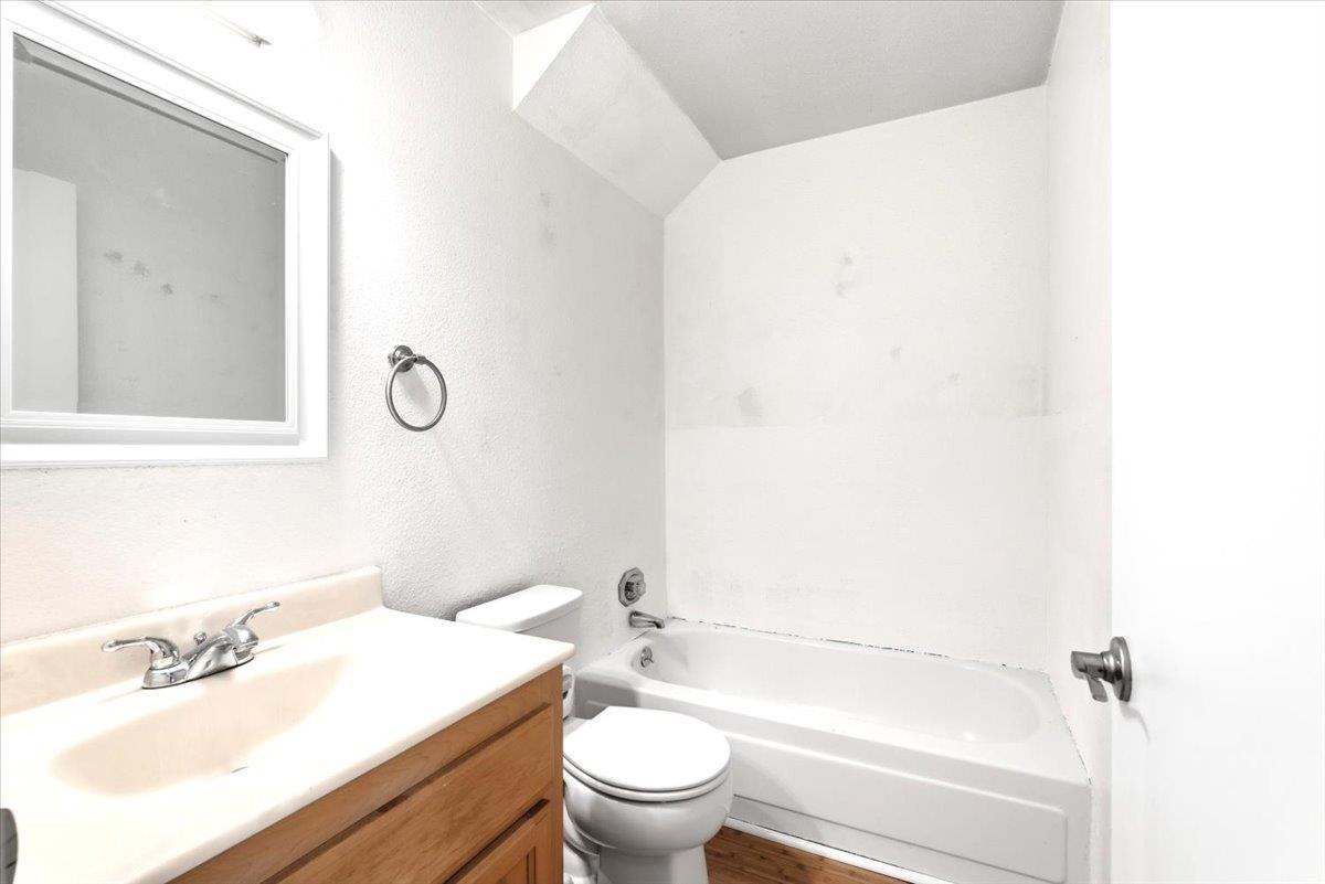 4085 Dale Rd #B, Modesto, CA 95356