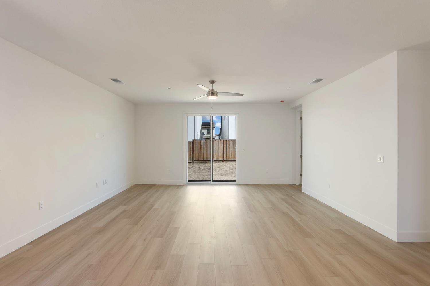 3265 Rugnao Way, Manteca, CA 95337