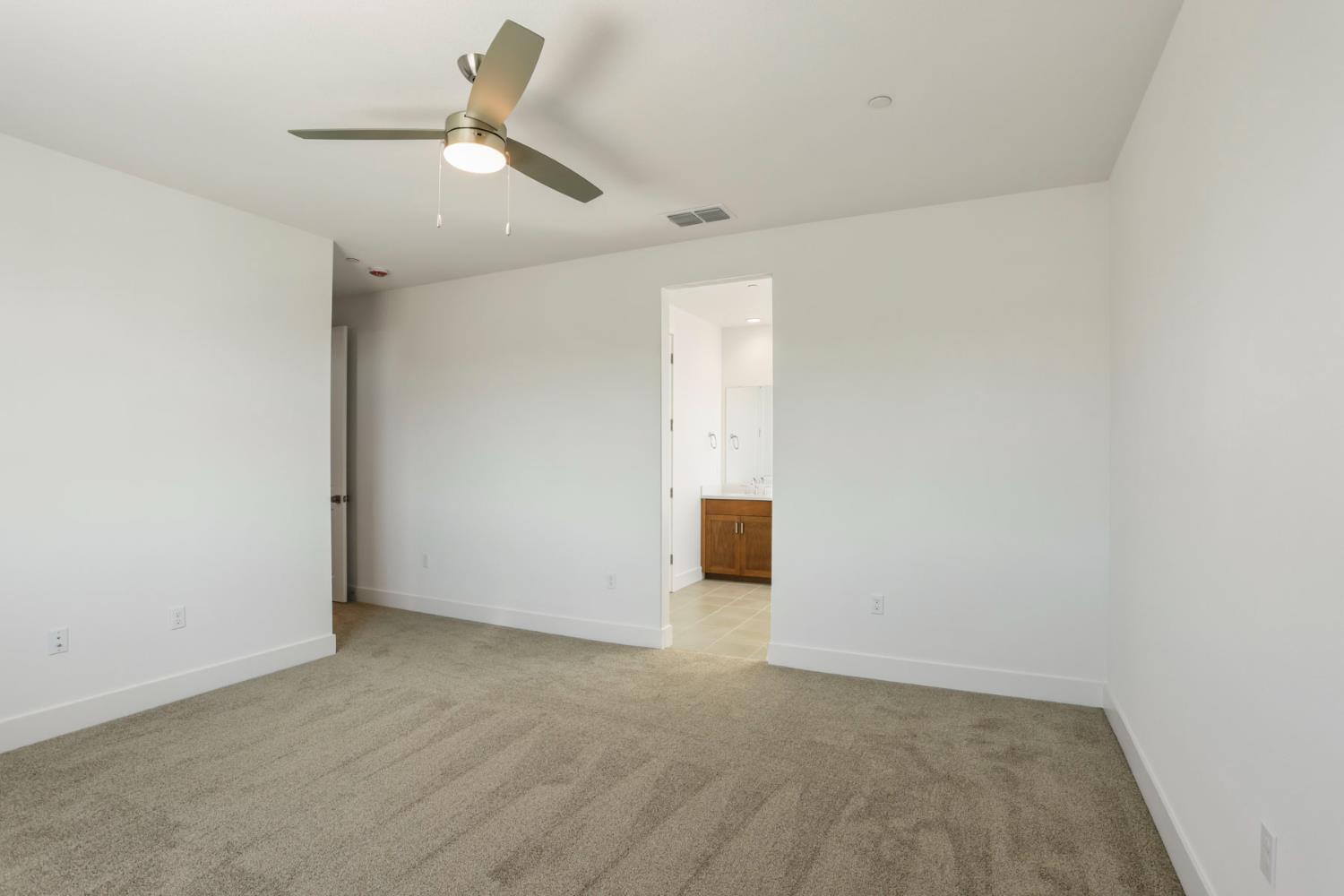 3265 Rugnao Way, Manteca, CA 95337