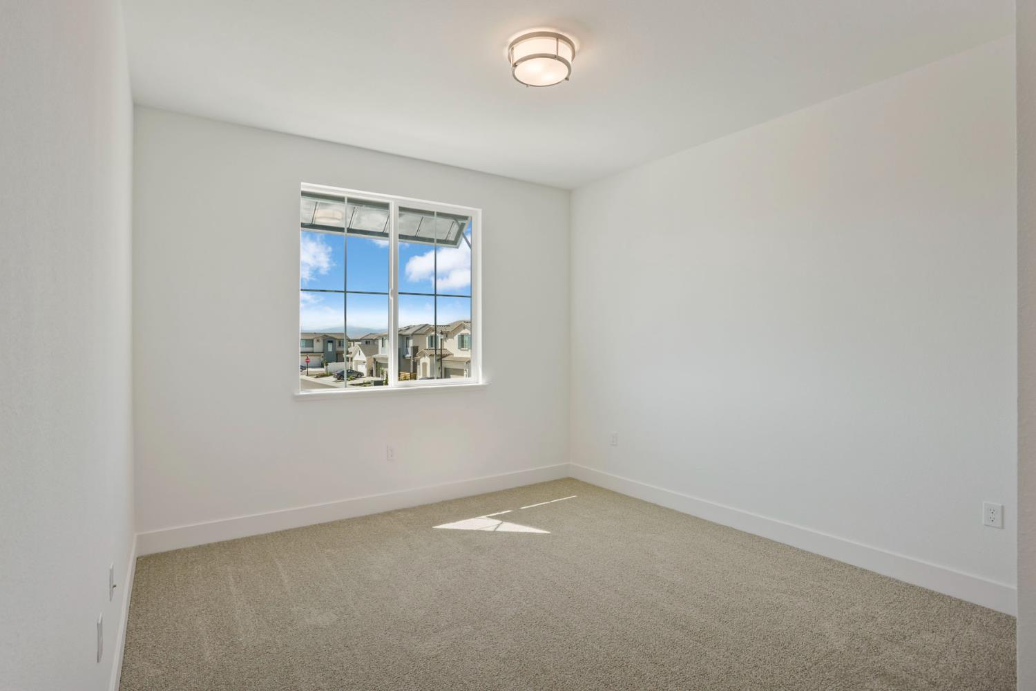 3265 Rugnao Way, Manteca, CA 95337