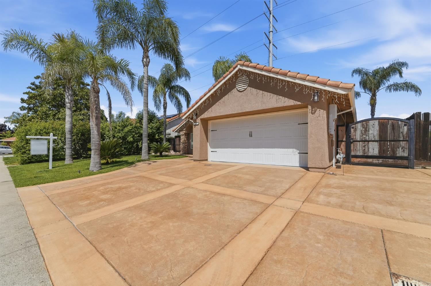 359 Trevor Ave, Oakdale, CA 95361