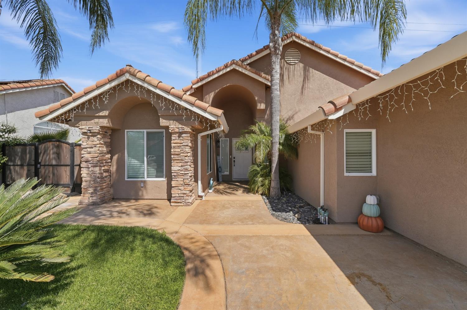 359 Trevor Ave, Oakdale, CA 95361