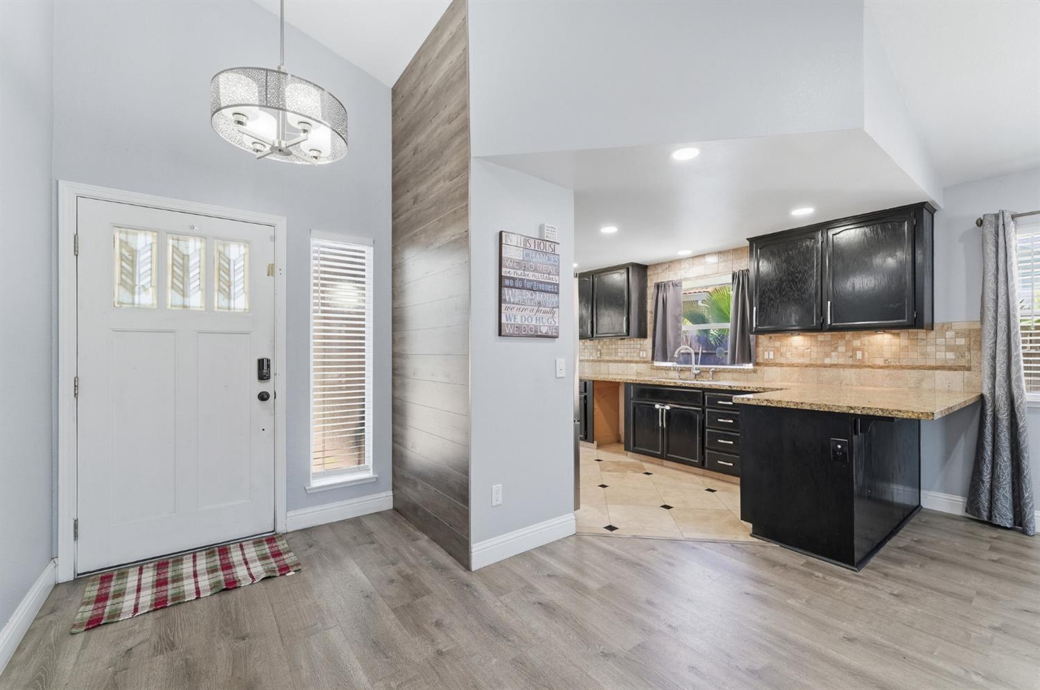 359 Trevor Ave, Oakdale, CA 95361