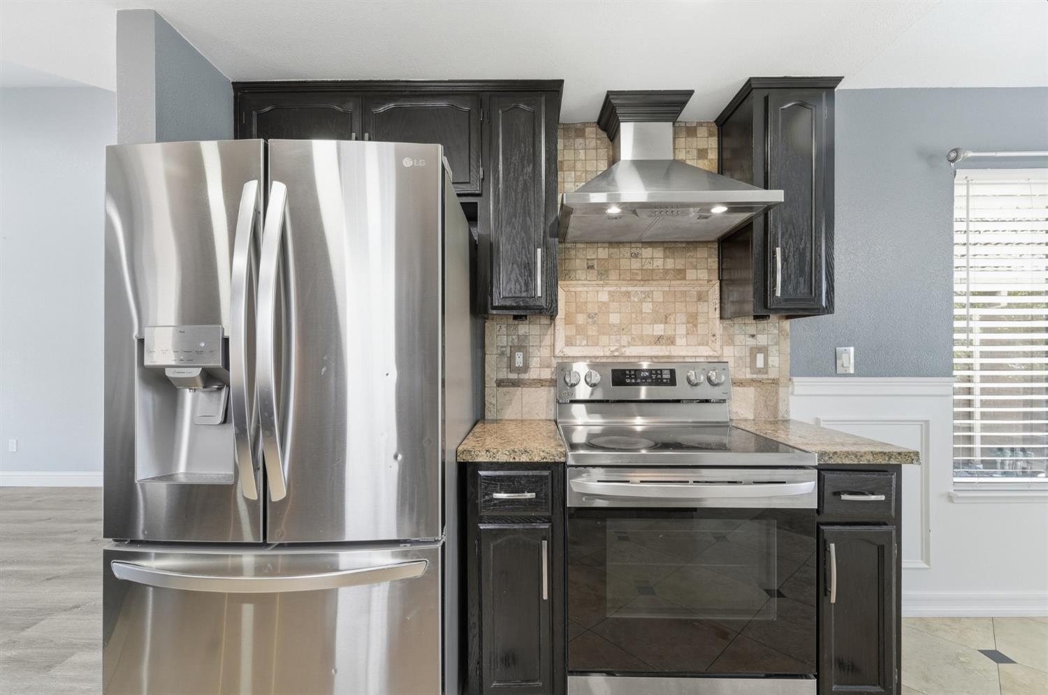 359 Trevor Ave, Oakdale, CA 95361