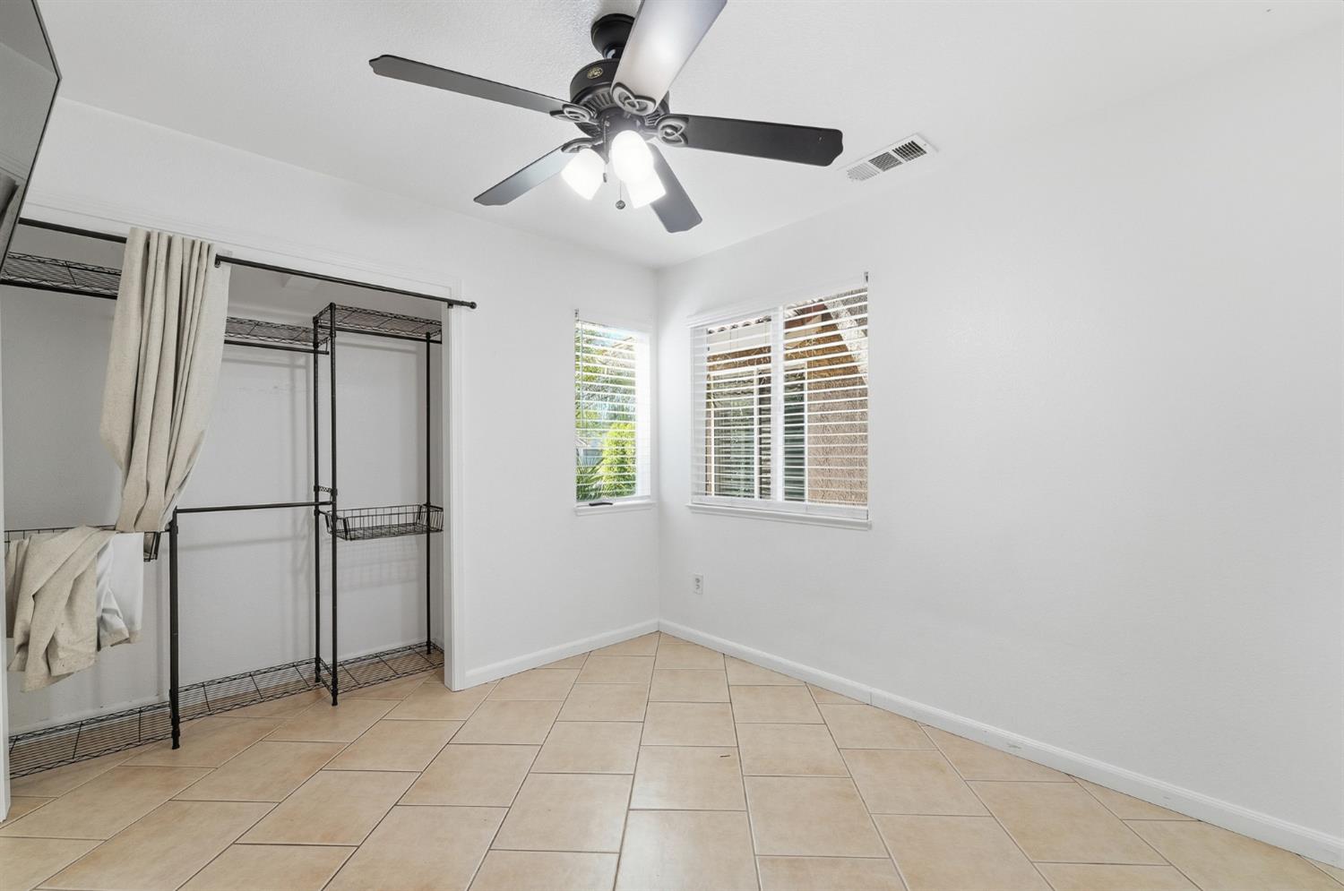 359 Trevor Ave, Oakdale, CA 95361