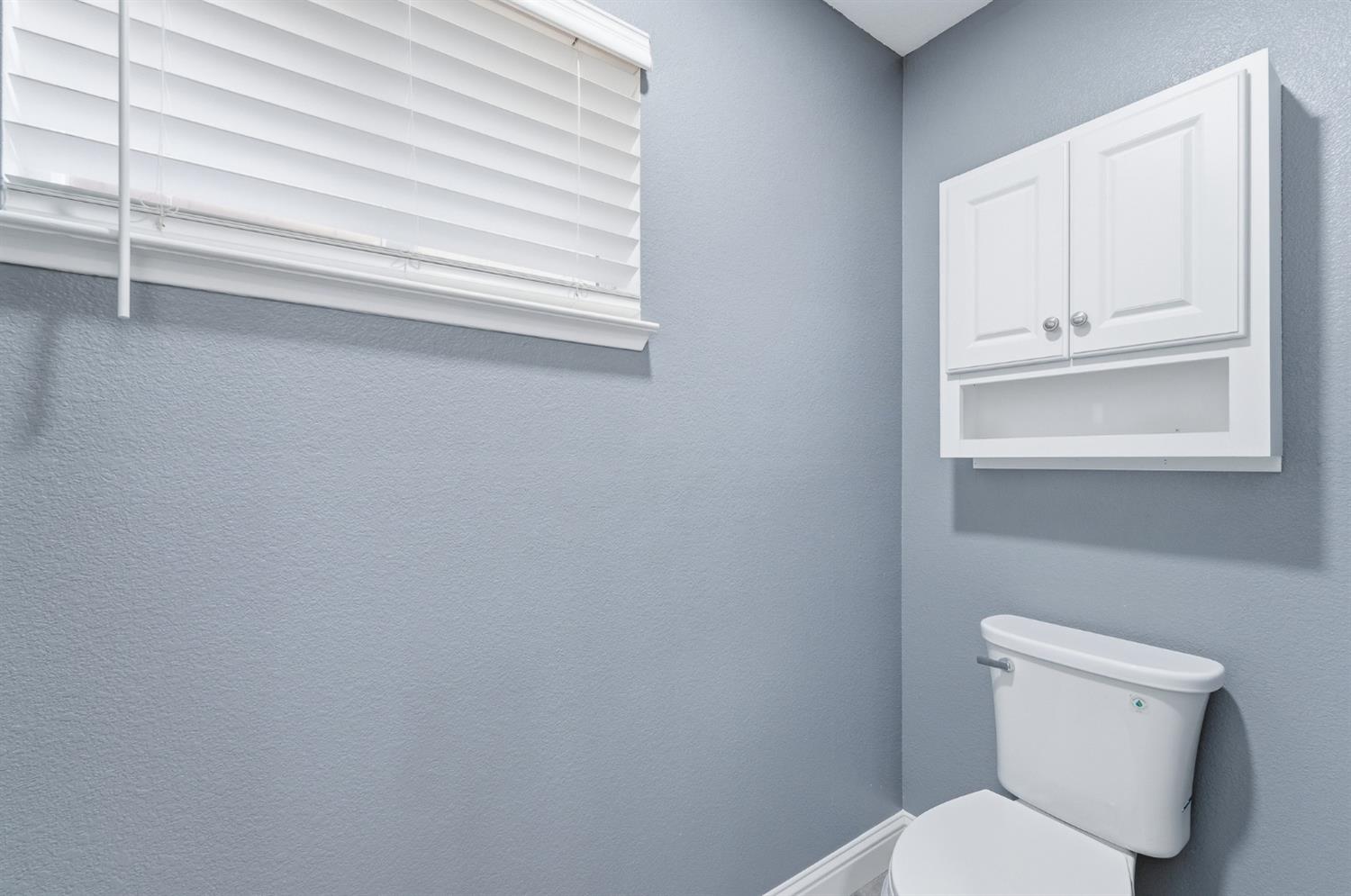 359 Trevor Ave, Oakdale, CA 95361