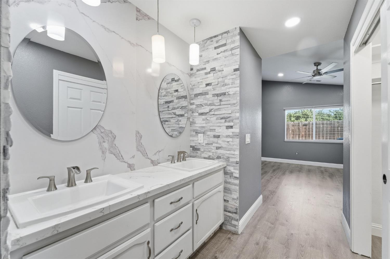 359 Trevor Ave, Oakdale, CA 95361