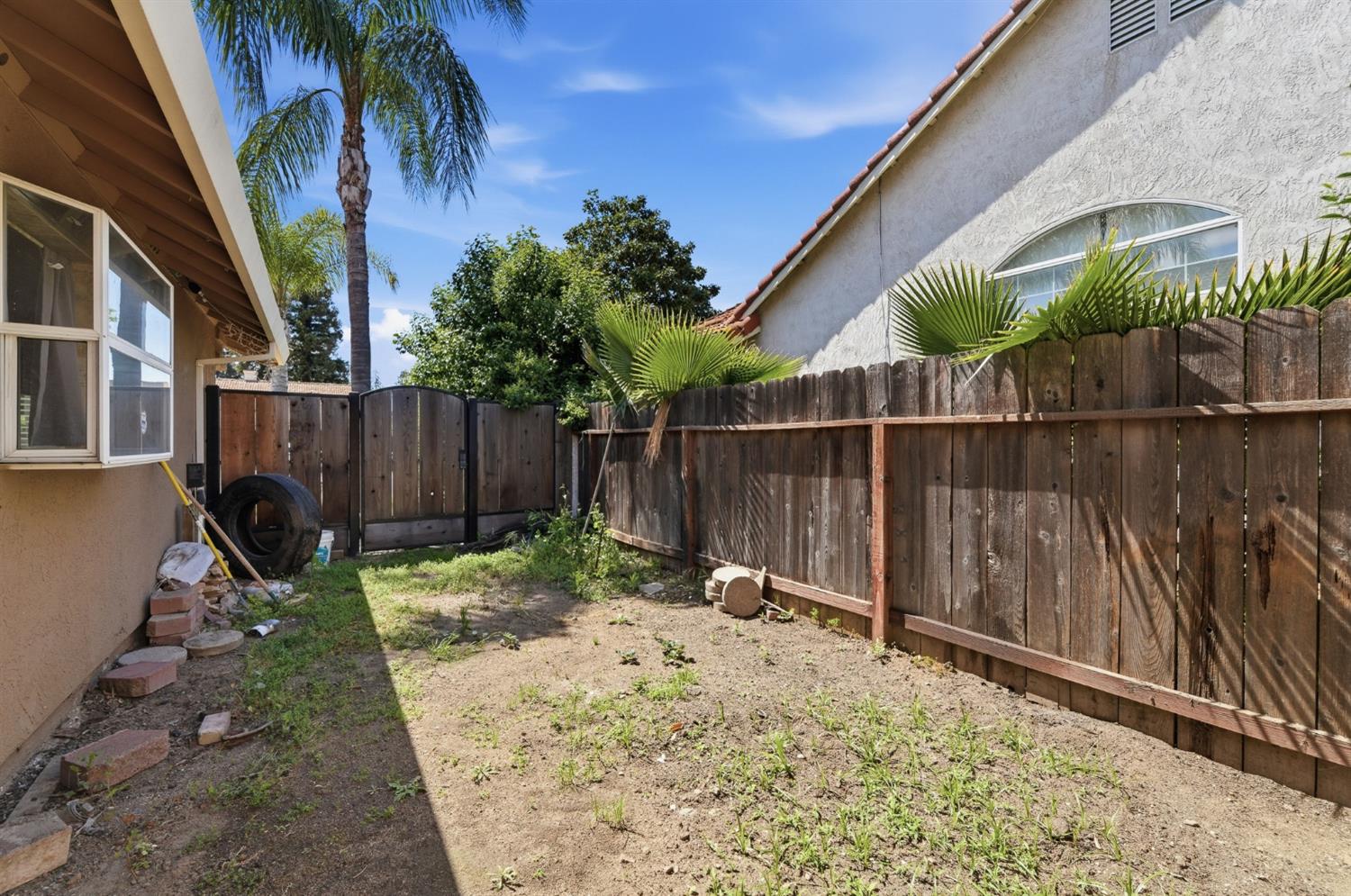 359 Trevor Ave, Oakdale, CA 95361