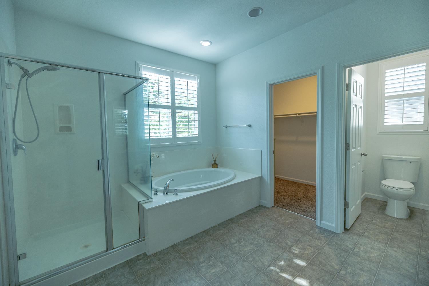 2204 Gallery Dr, Riverbank, CA 95367