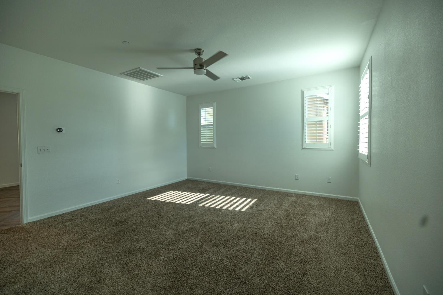 2204 Gallery Dr, Riverbank, CA 95367