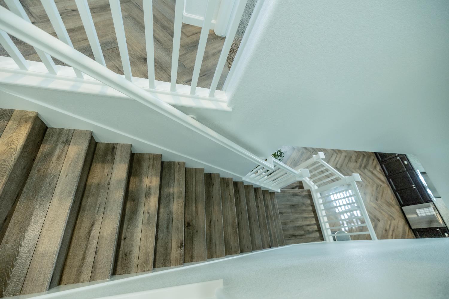 2204 Gallery Dr, Riverbank, CA 95367