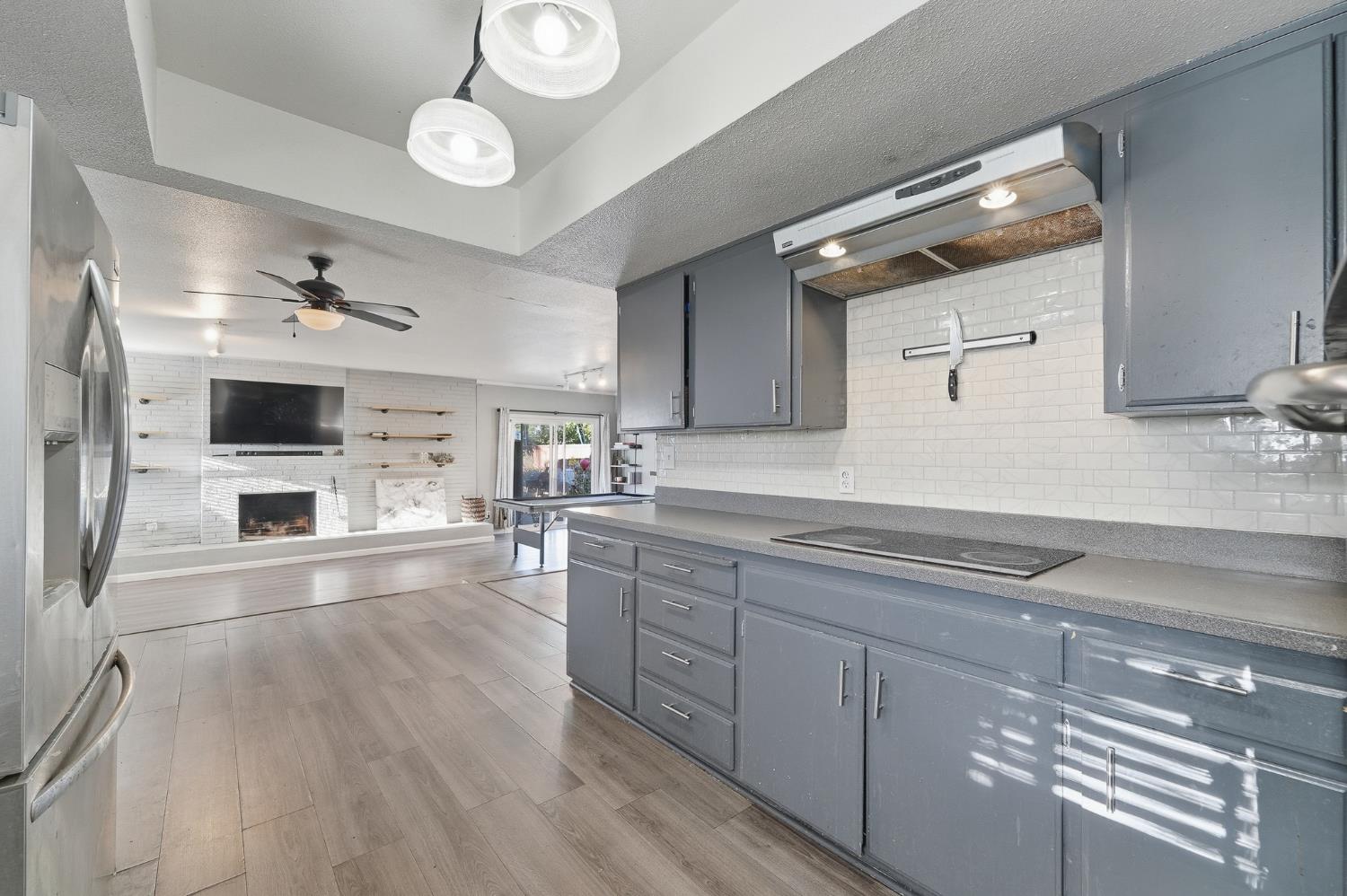 1225 Chehalem Dr, Modesto, CA 95350