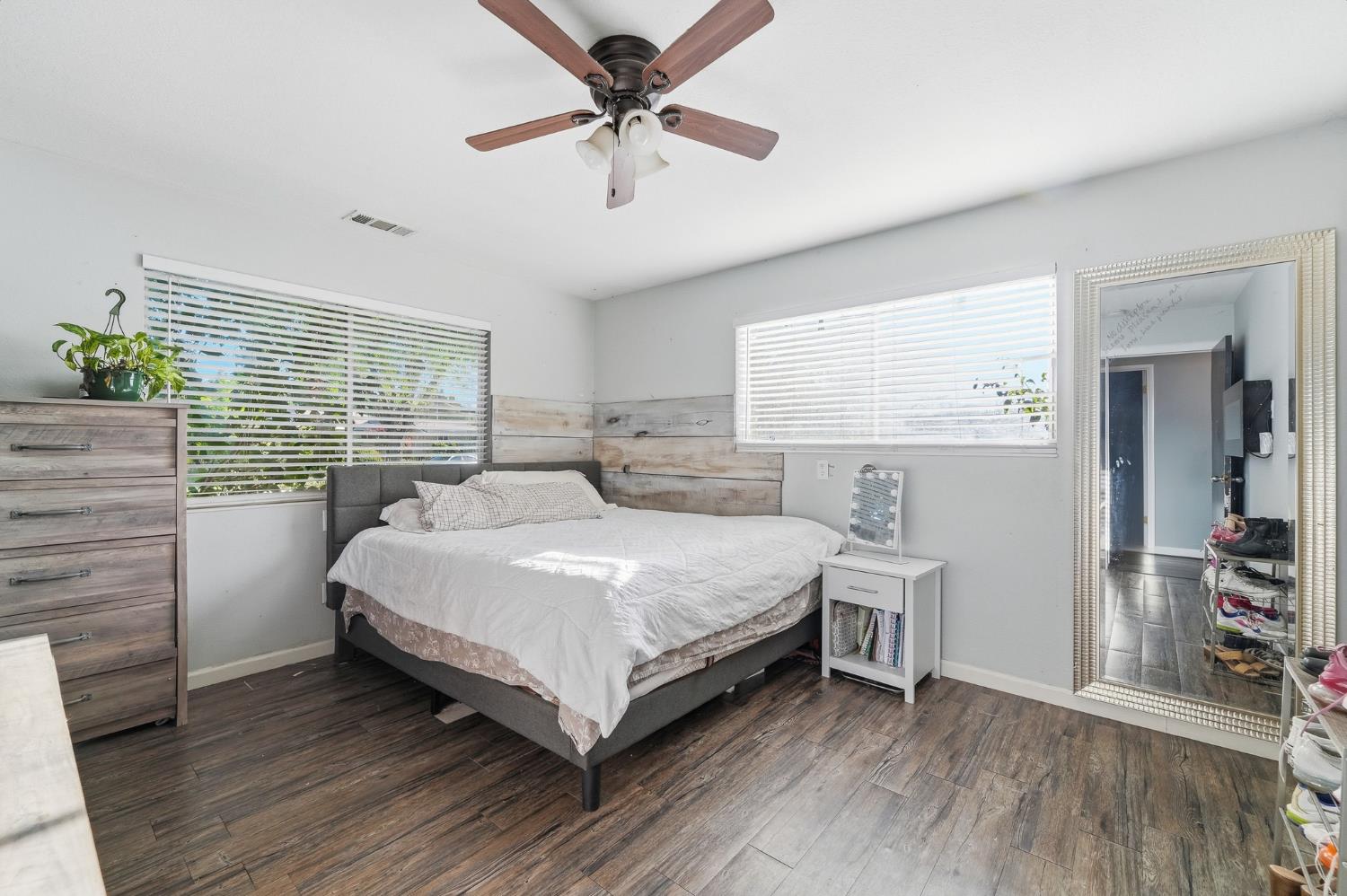 1225 Chehalem Dr, Modesto, CA 95350