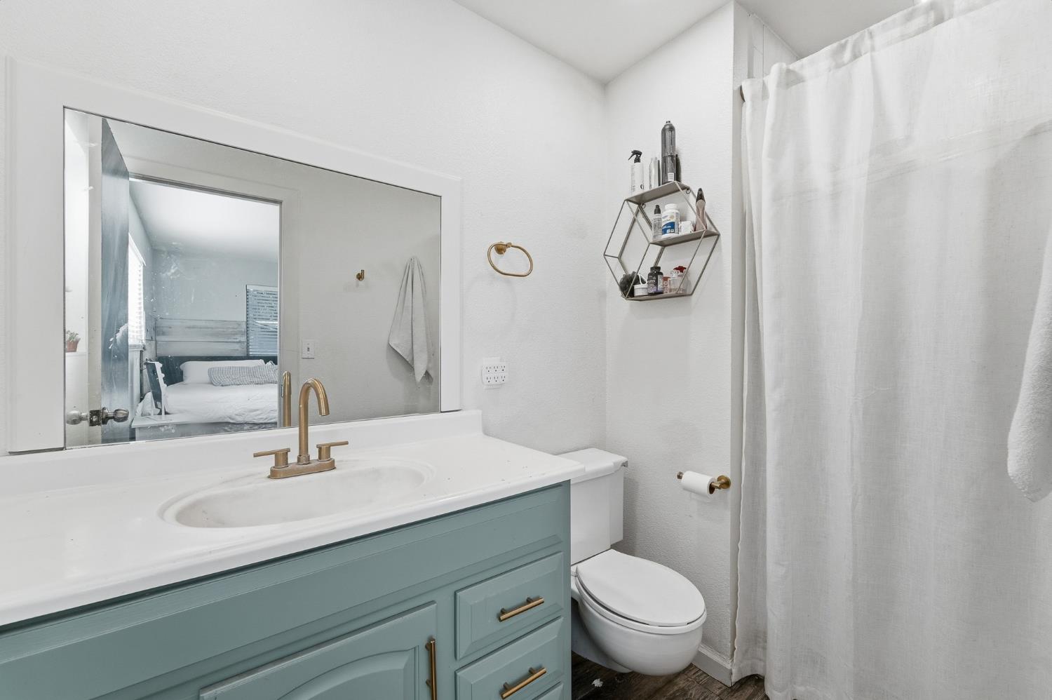 1225 Chehalem Dr, Modesto, CA 95350