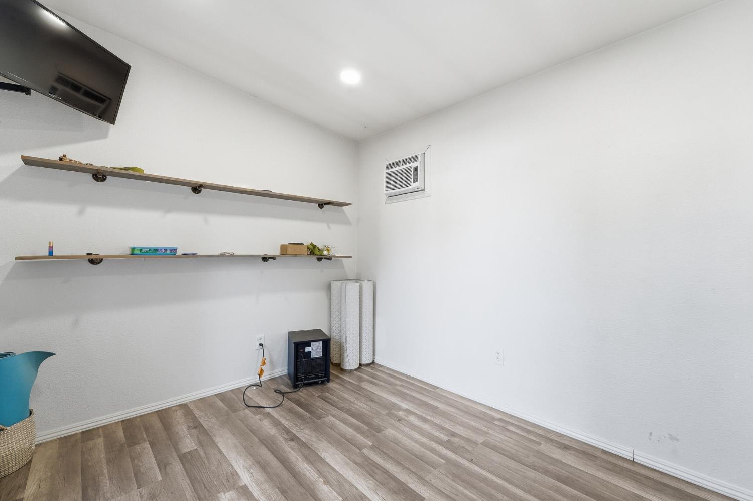 1225 Chehalem Dr, Modesto, CA 95350