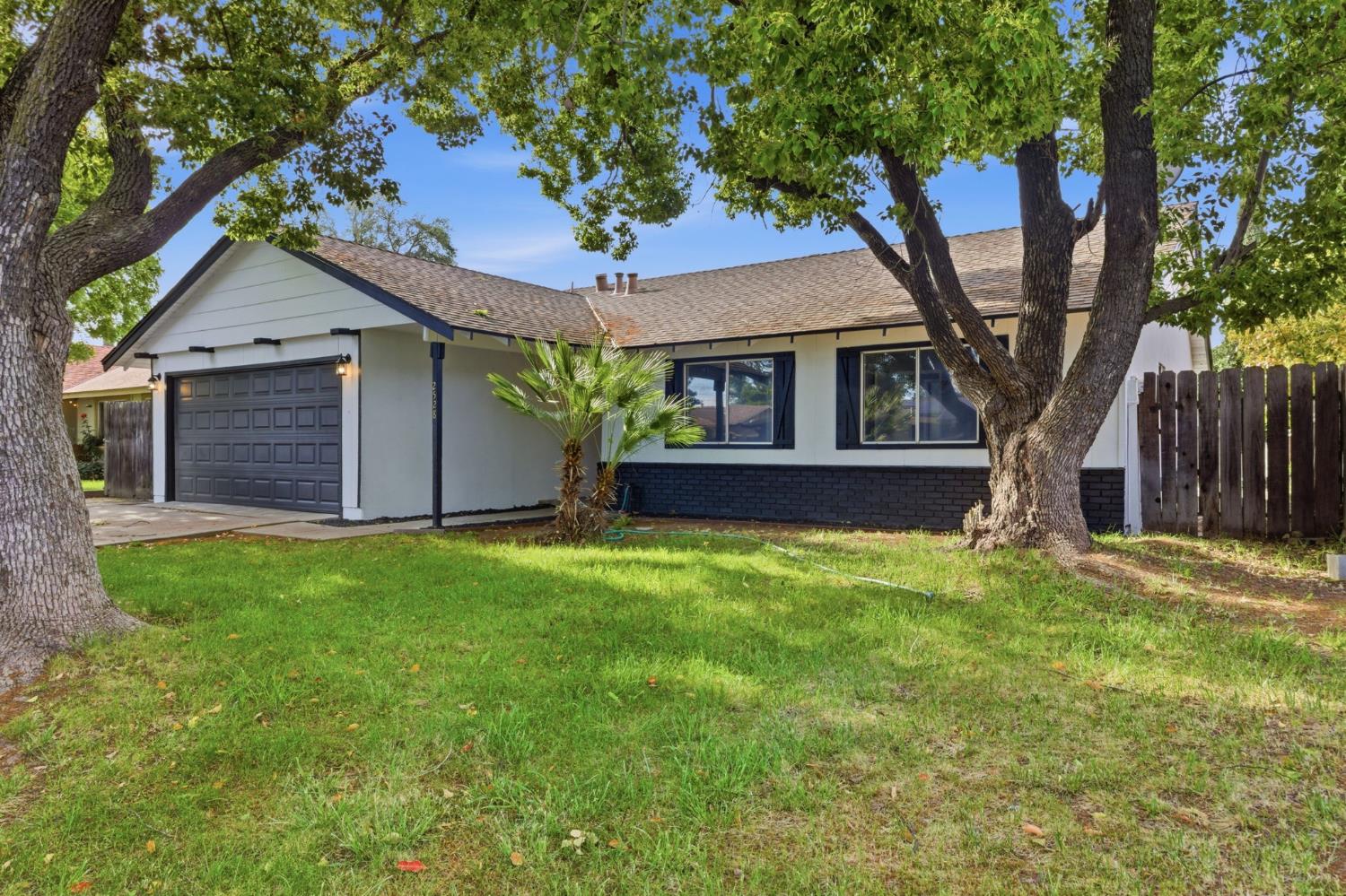 2528 Pescadero Pl, Modesto, CA 95355