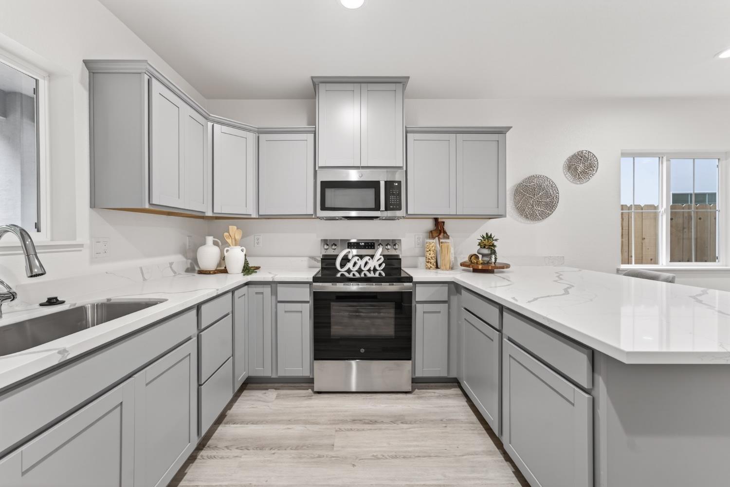 3029 Belharbour Dr, Modesto, CA 95355