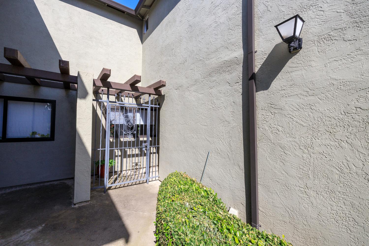 1822 Plaza De Maria, Modesto, CA 95350