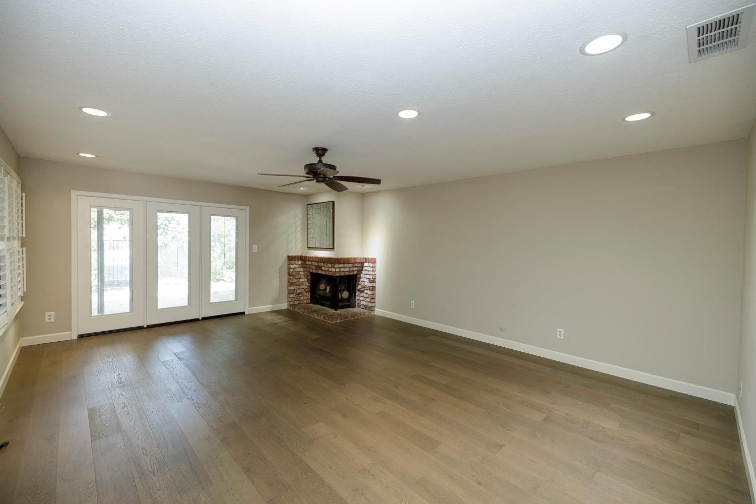 1822 Plaza De Maria, Modesto, CA 95350