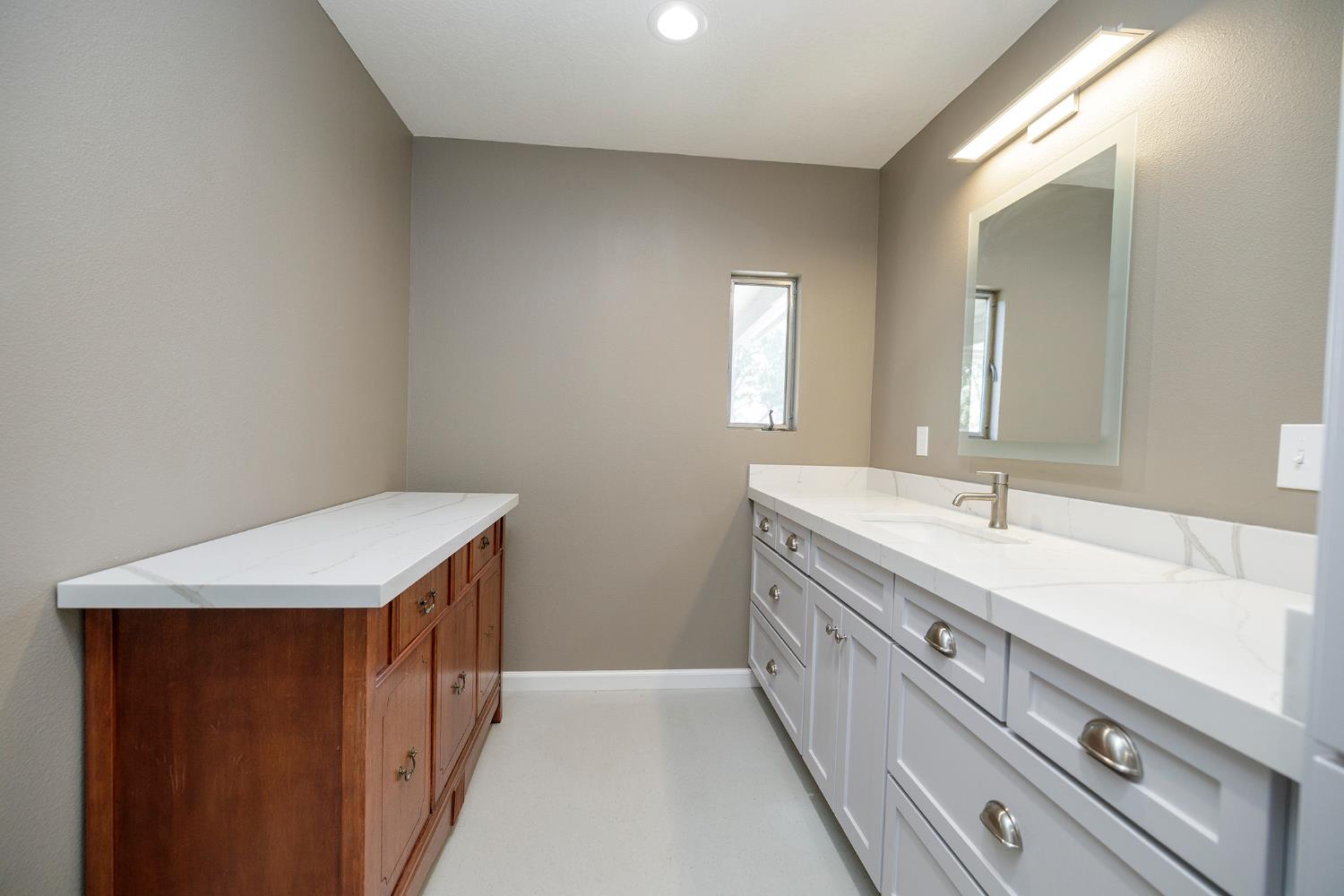 1822 Plaza De Maria, Modesto, CA 95350