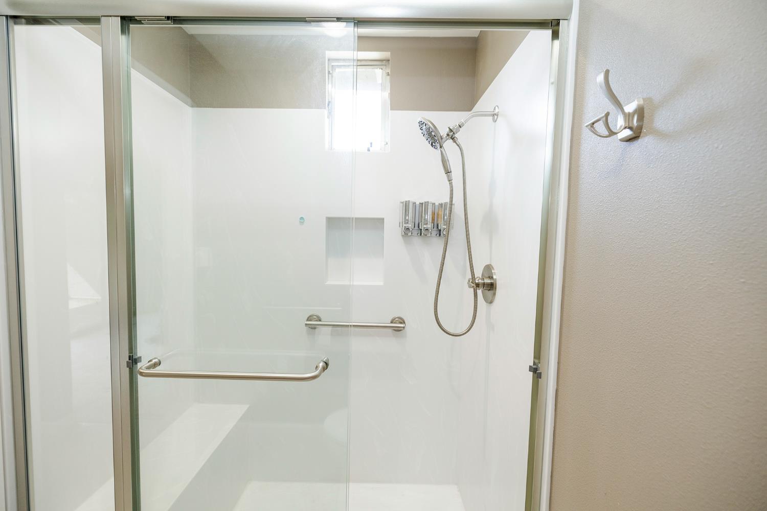 1822 Plaza De Maria, Modesto, CA 95350