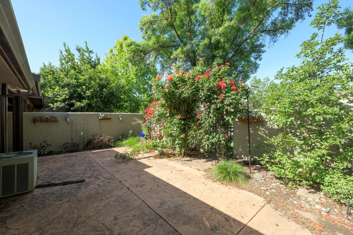 1822 Plaza De Maria, Modesto, CA 95350