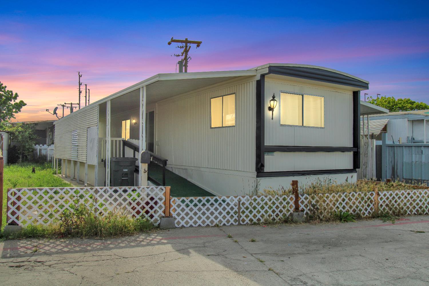 4143 Yosemite #C21, Modesto, CA 95357