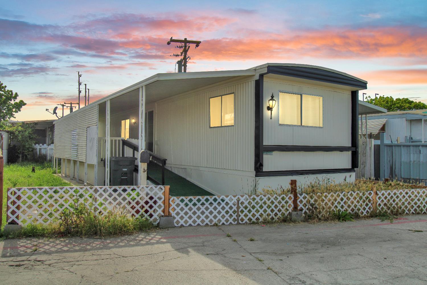 4143 Yosemite #C21, Modesto, CA 95357