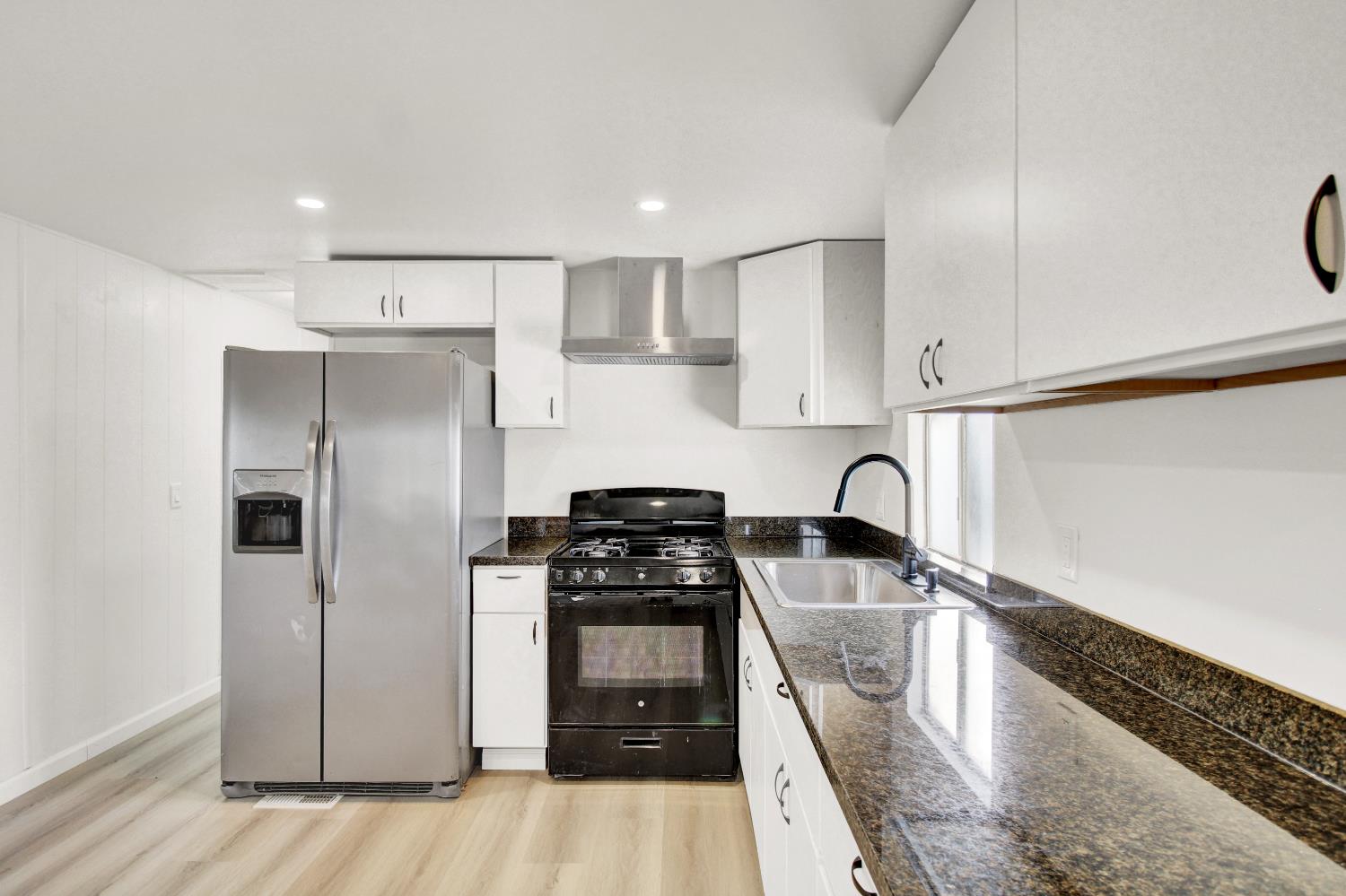 4143 Yosemite #C21, Modesto, CA 95357