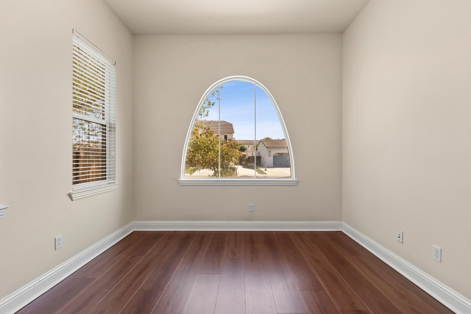 1175 Miel St, Manteca, CA 95337