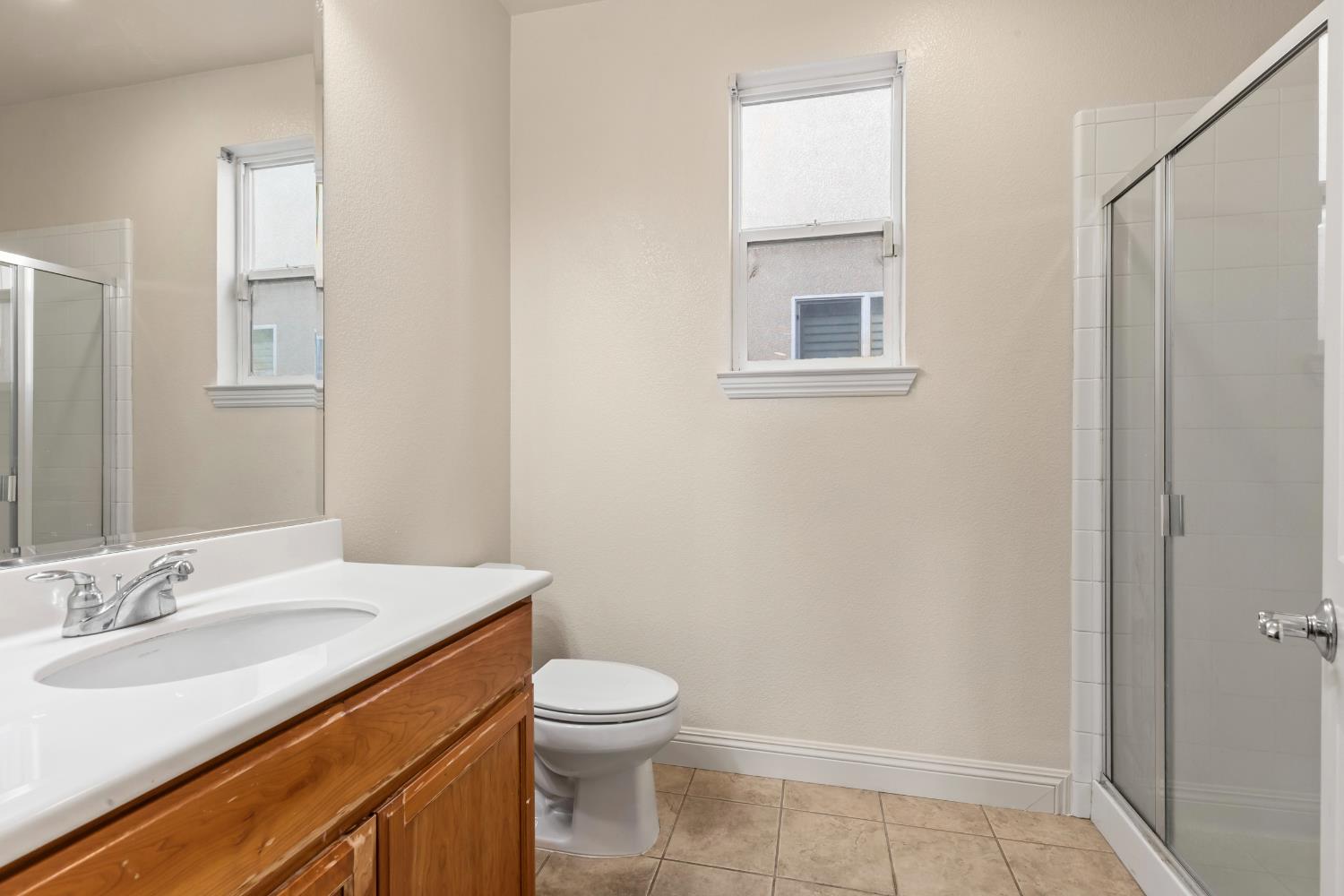 1175 Miel St, Manteca, CA 95337