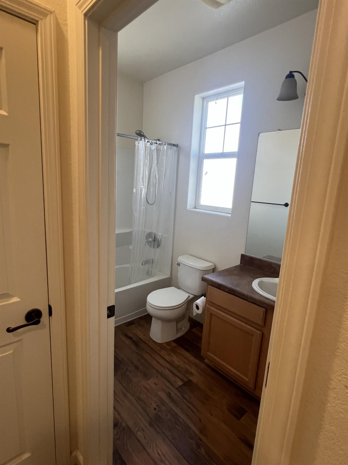 902 Castellona Dr, Newman, CA 95360