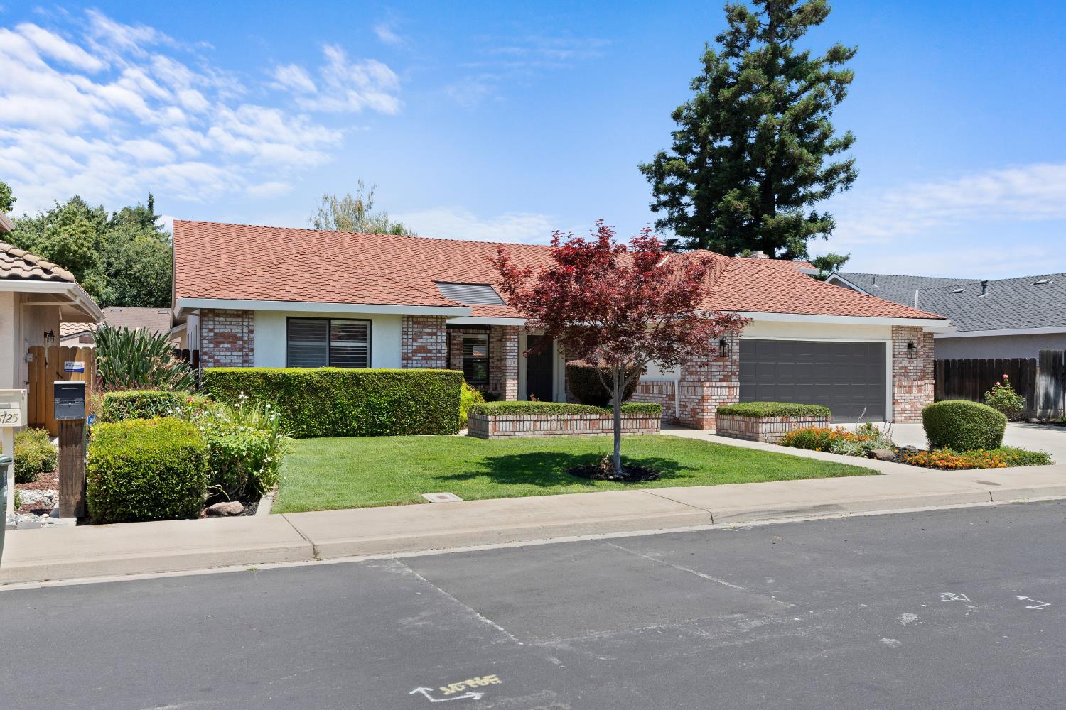 3729 Springcreek Dr, Modesto, CA 95355