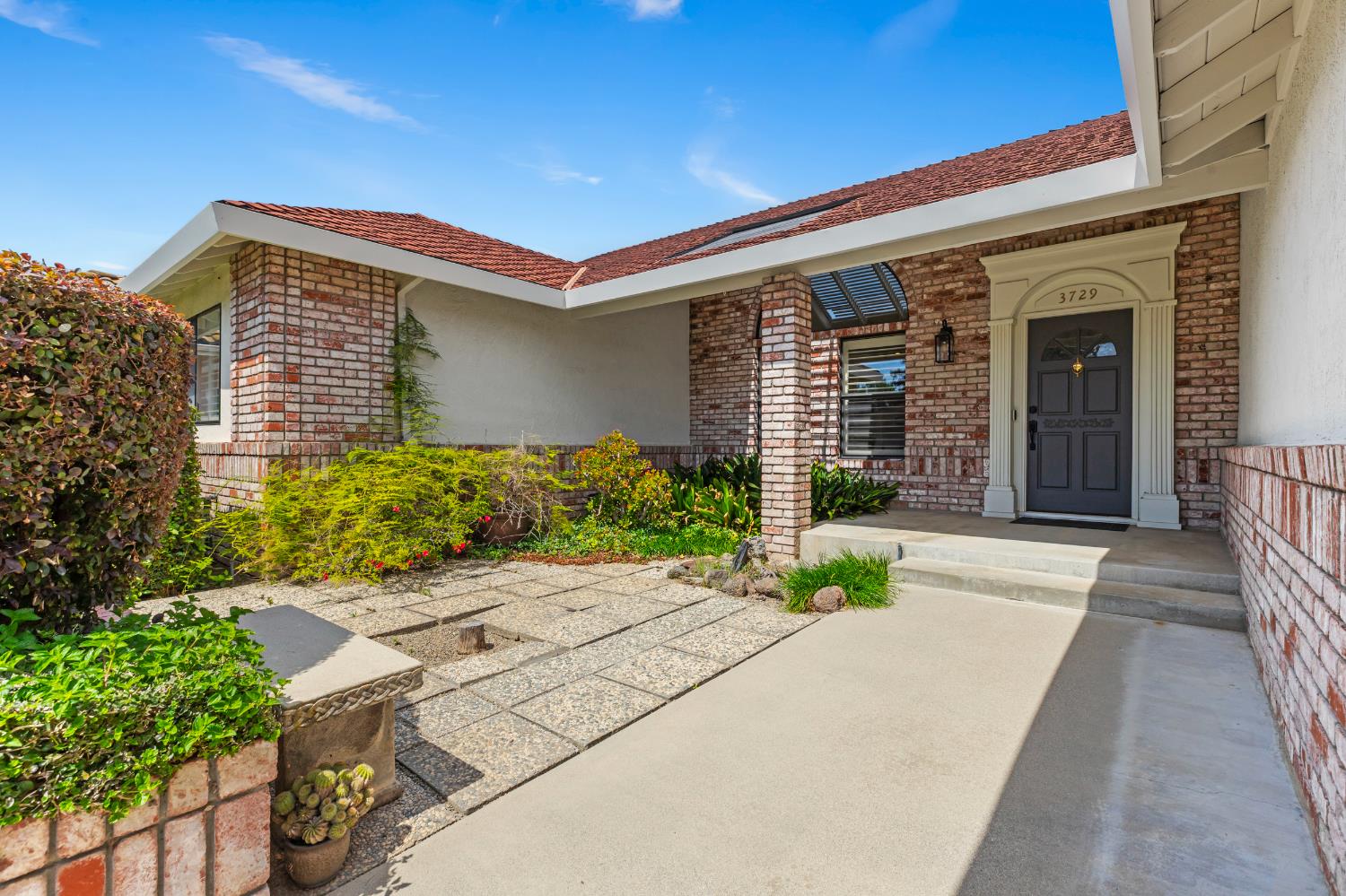 3729 Springcreek Dr, Modesto, CA 95355