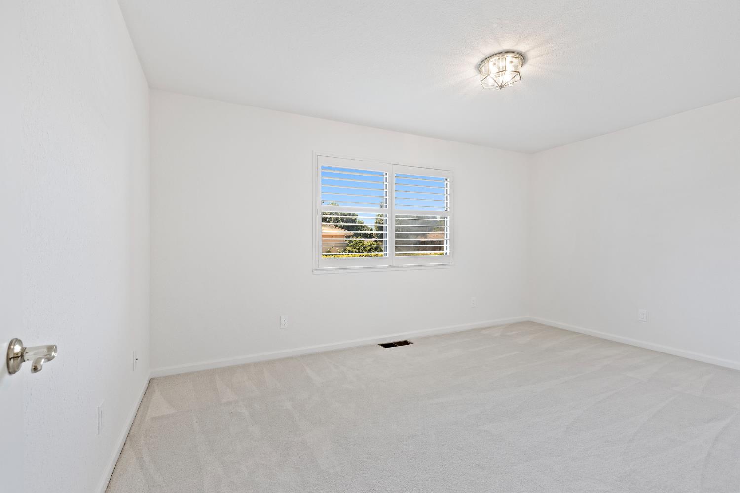 3729 Springcreek Dr, Modesto, CA 95355